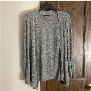 Jm Fleurette- gray cardigan